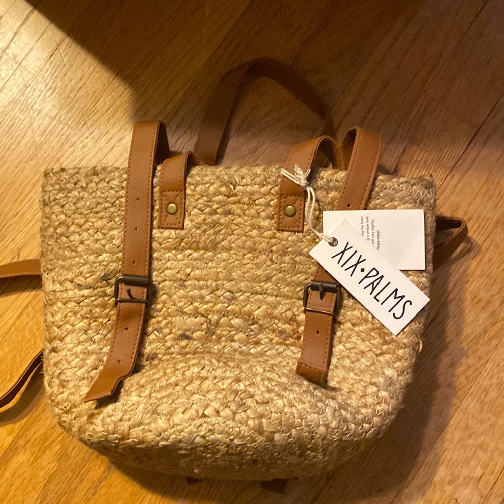 NWT xoxo Palms insulated backpack
